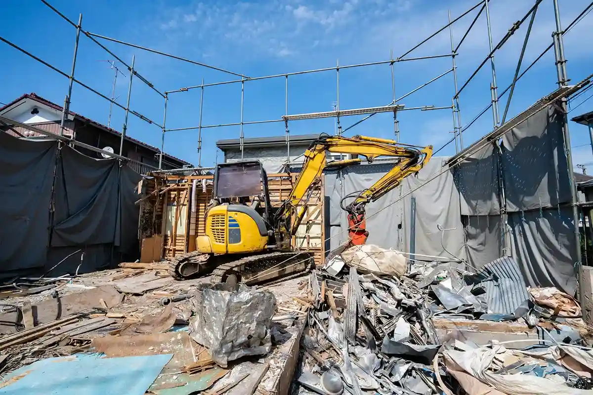 売却したい方は解体・更地化へ